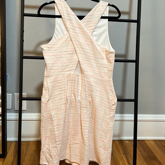 LOFT cris cross back dress with pockets - Picture 3 of 10